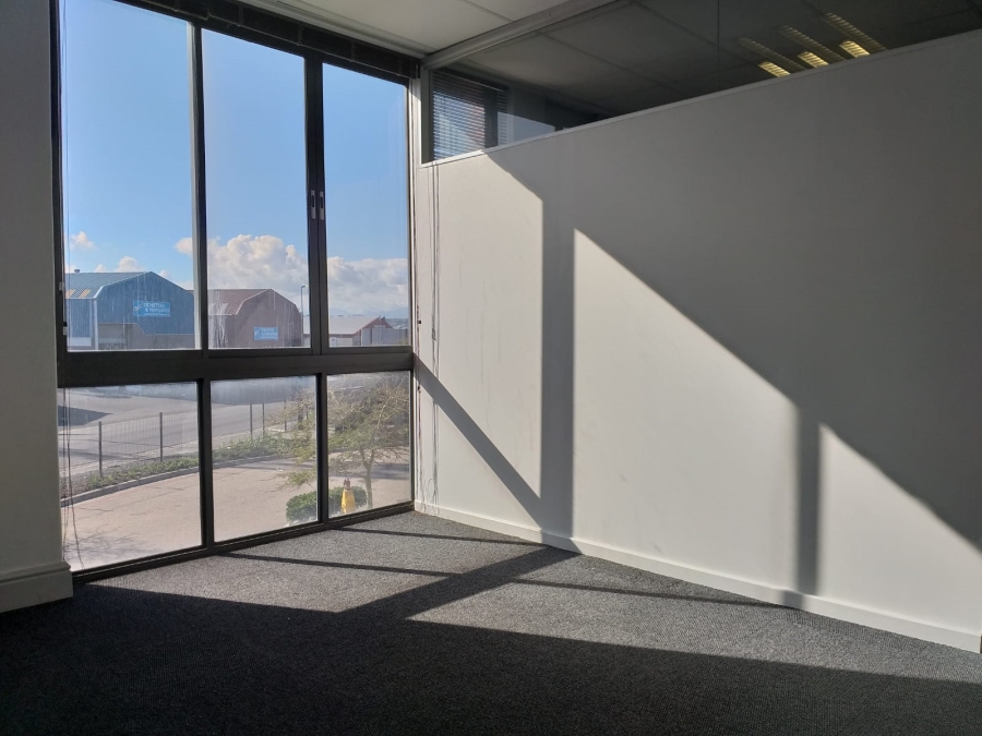 To Let Commercial Property for Rent in Stikland Western Cape